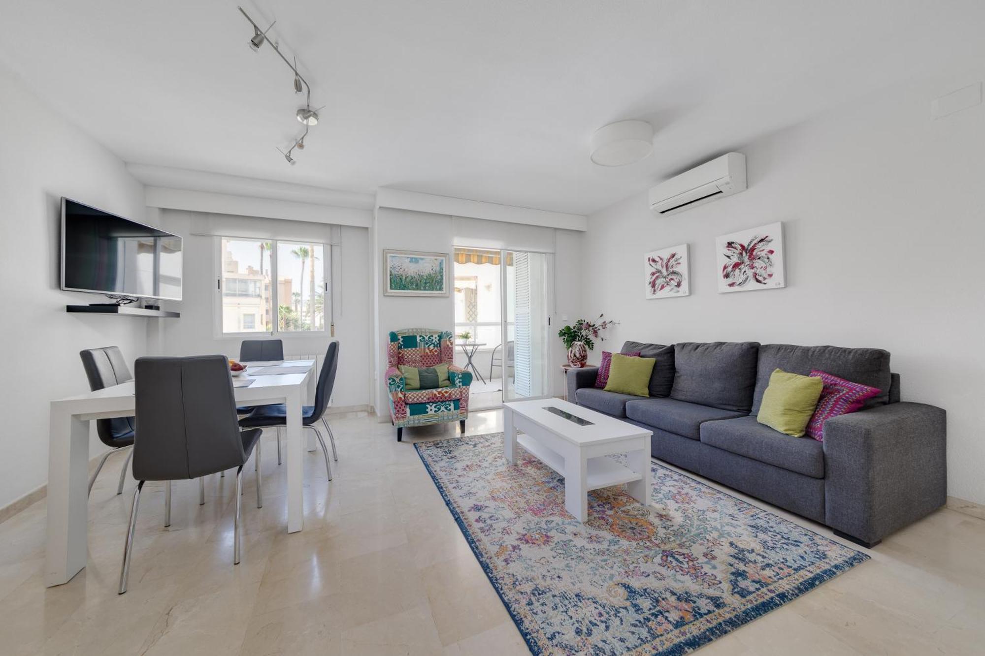 Apartamentos Oasis El Albir ภายนอก รูปภาพ