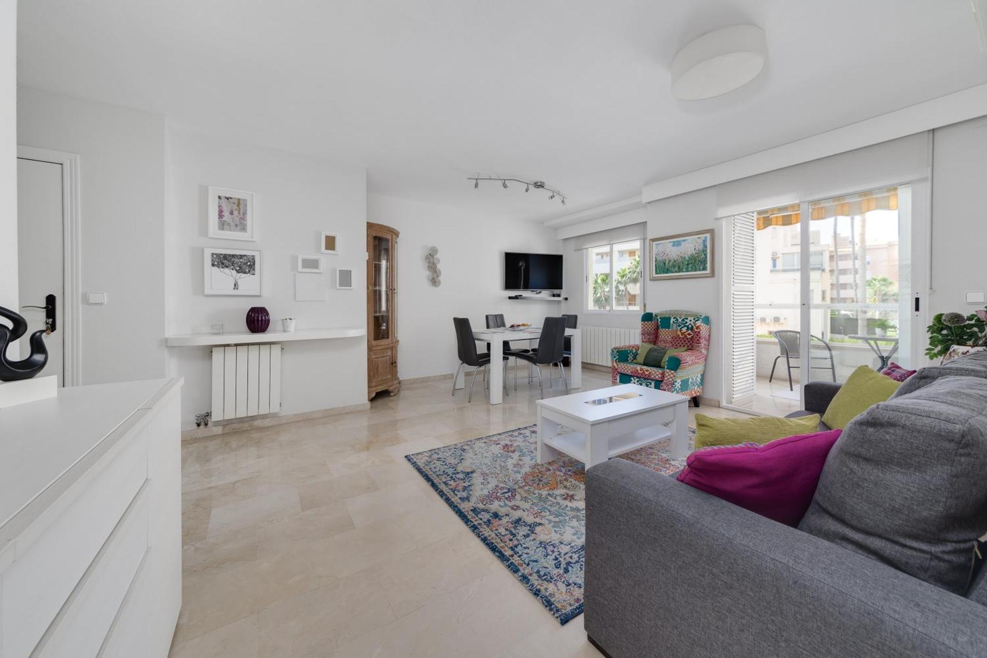 Apartamentos Oasis El Albir ภายนอก รูปภาพ