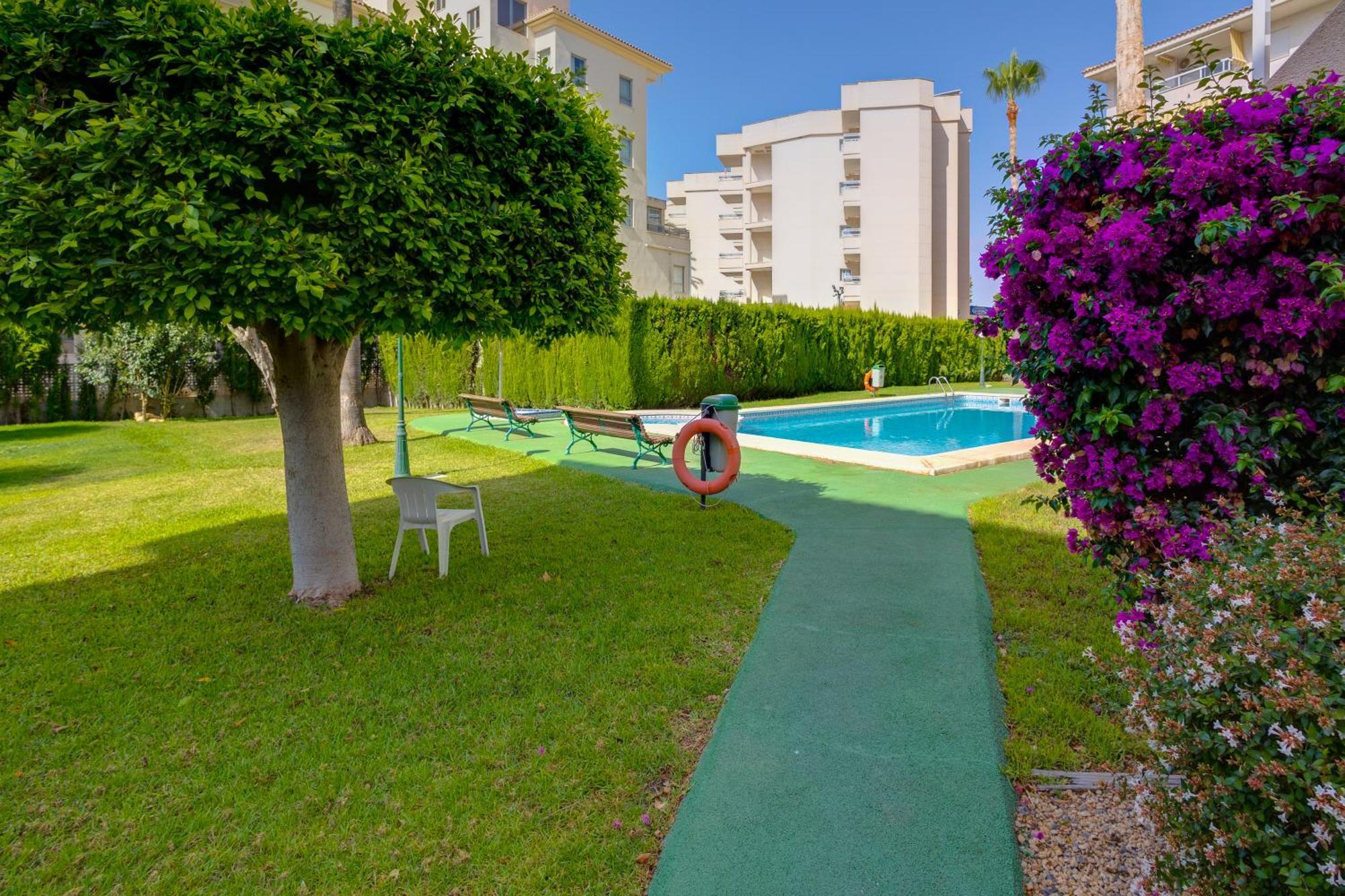 Apartamentos Oasis El Albir ภายนอก รูปภาพ